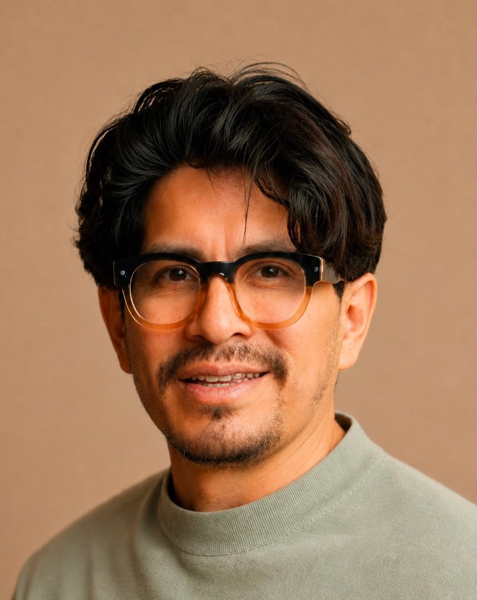 Portrait of Víctor Zavala